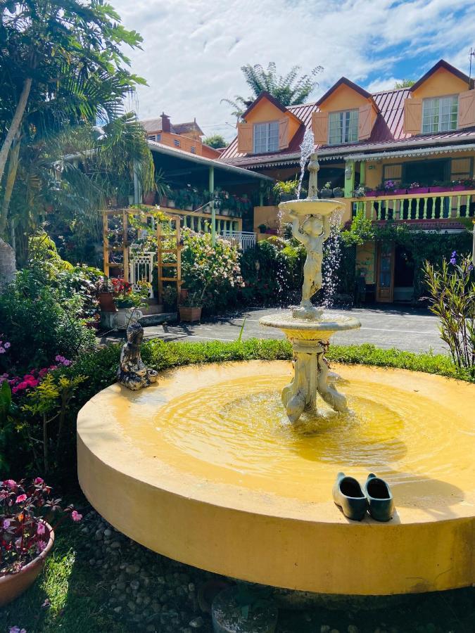 Chambres D'Hotes L'Orchidee Rose Salazie Exterior foto